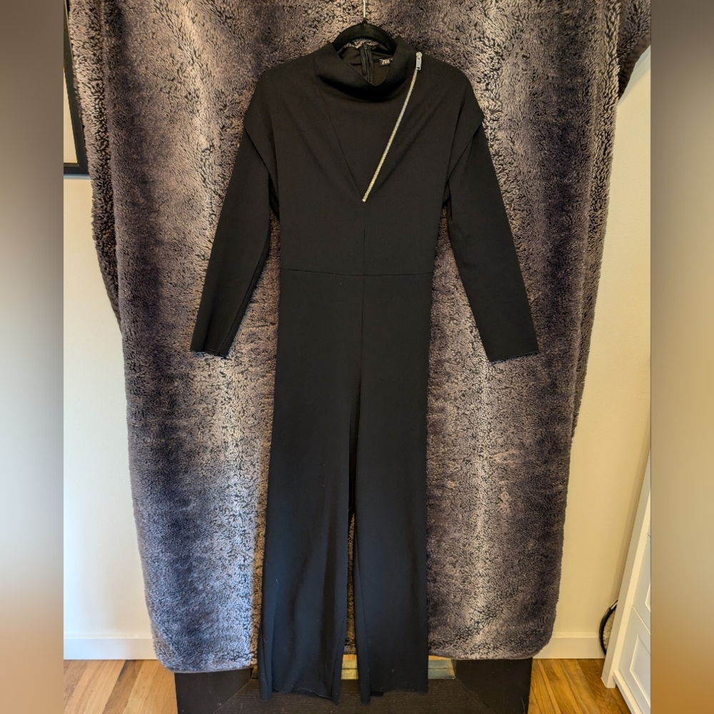 Zara Classic Black Long Sleeve Jumpsuit Asymmetrical Zipper Sz. S